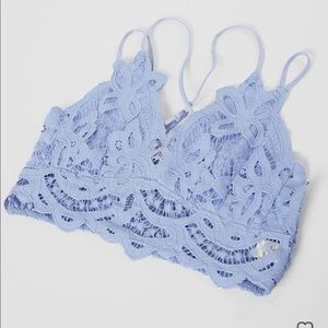 Floral Lace Bralette
WILLOW & ROOT size Large